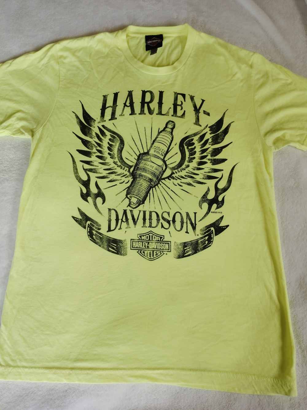 Harley-Davidson Sample Medium Neon Yellow Tee with Black Spark Plug Wing Graphic